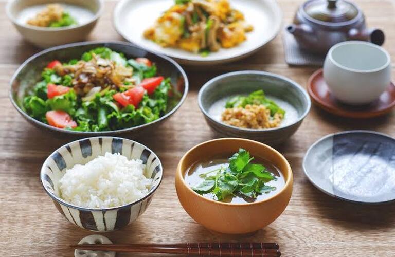 目的に沿った食事指導で理想的なカラダづくりをパーソナルジムで‼【大阪市・松原市】